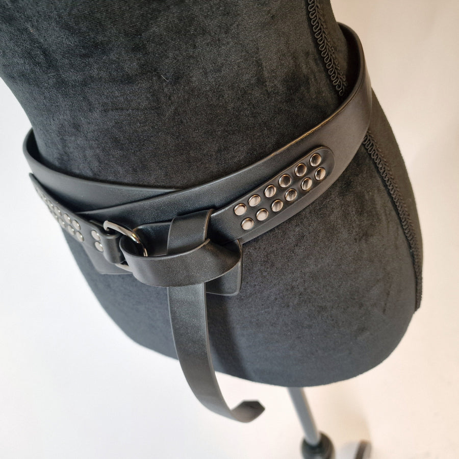 Casual Minimal Goth Rivet Belt-SimpleModerne