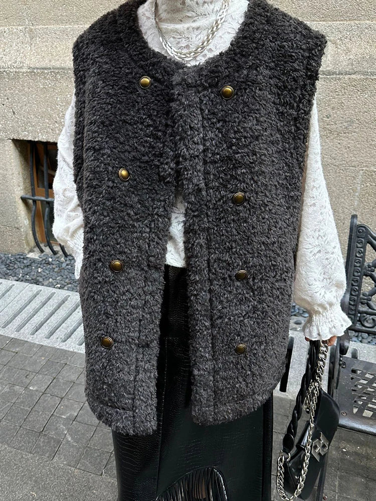 Fluffy Vest – Cozy Winter Essential-SimpleModerne