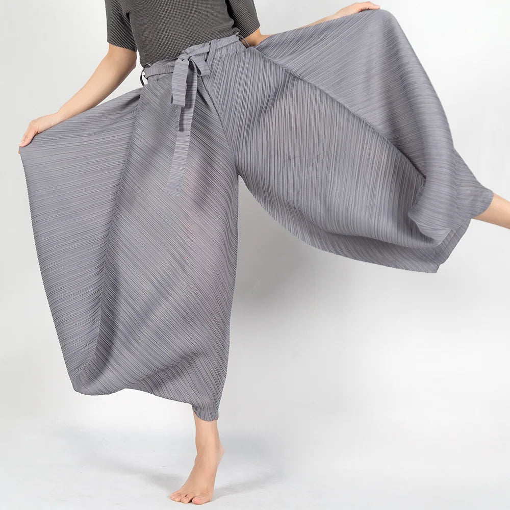 Pleated Design Gray Wide Legged Trousers-SimpleModerne