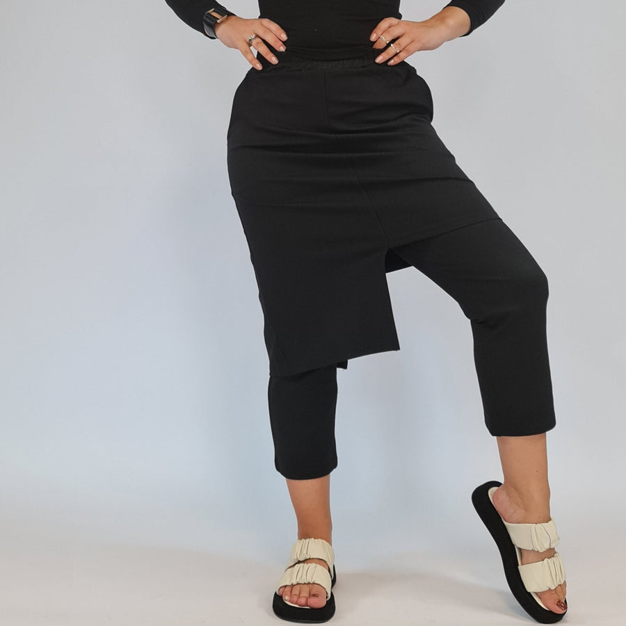 Jazz up Irregular Design Capri Pants-SimpleModerne