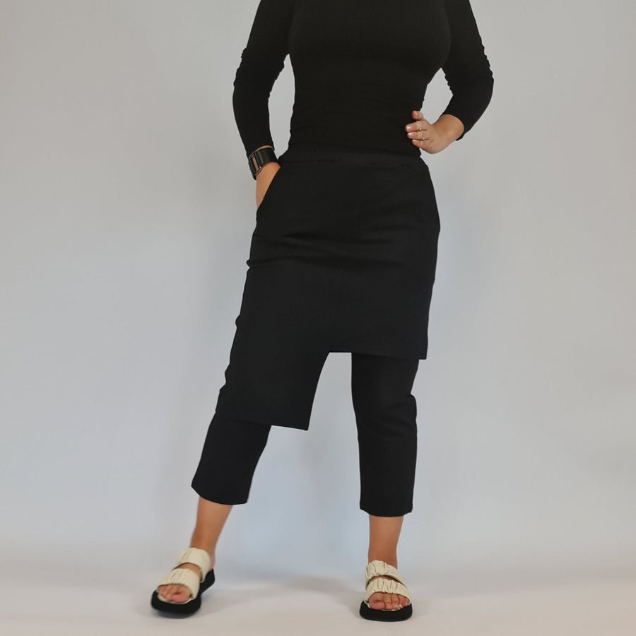 Jazz up Irregular Design Capri Pants-SimpleModerne