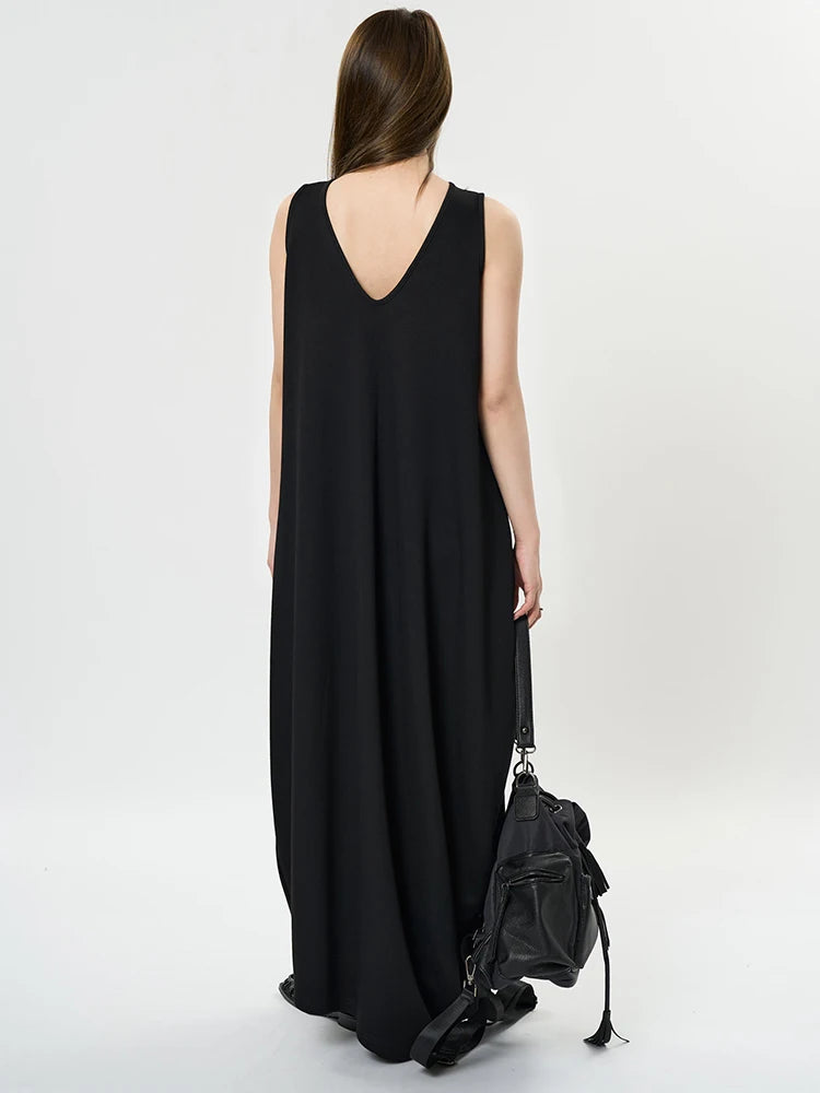 Maxi Potato Bag Dress with Deep V-Neckline - Black-SimpleModerne