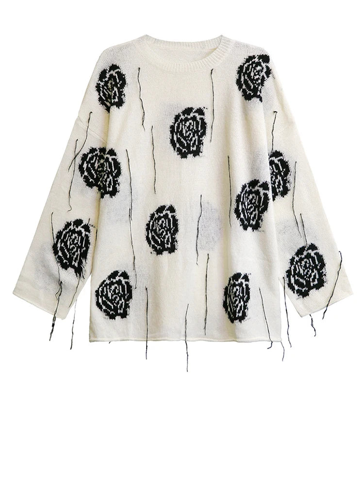 Knitted Pullover with Artistic Flower Pattern – Black & Cream Beige