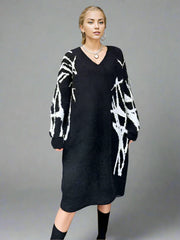 Warm Oversized Knitted Pullover with Deep V-Neckline-SimpleModerne