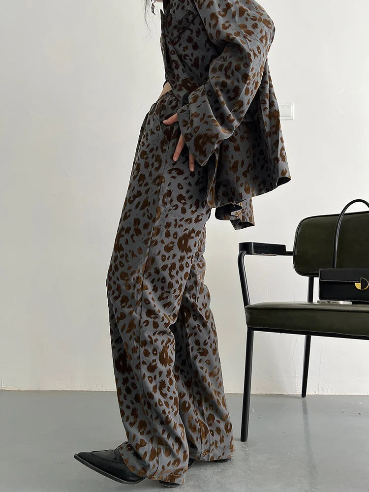 Chic Leopard Print Trousers-SimpleModerne