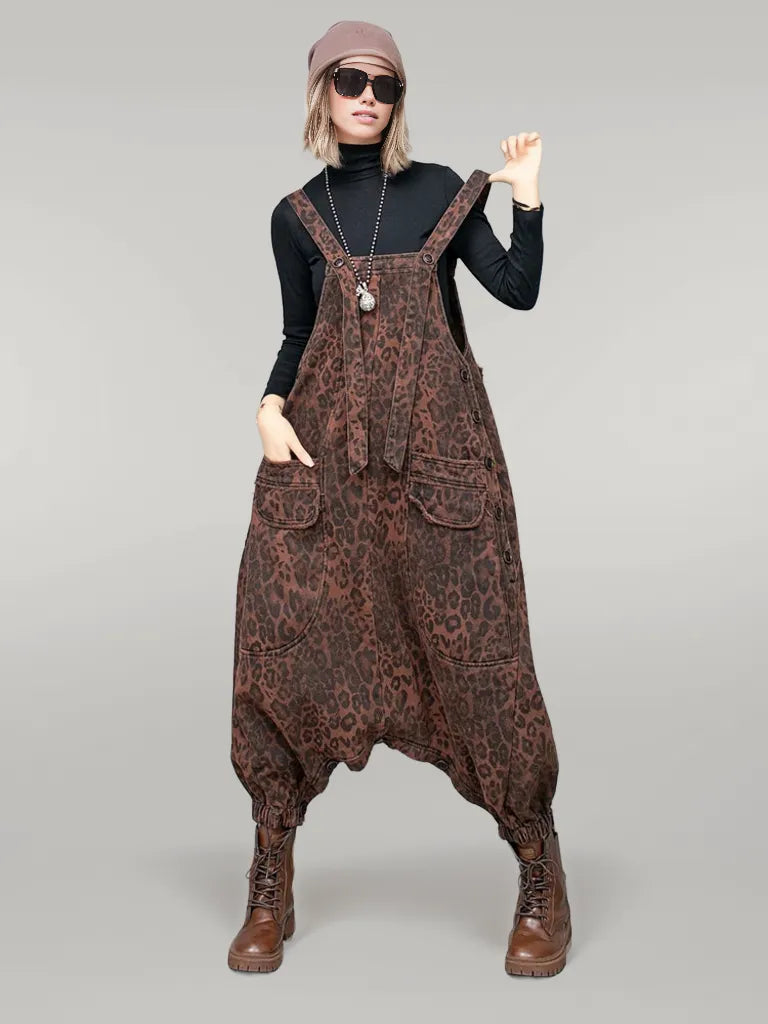 Bold and Elegant Leopard Print Jumpsuit with Relaxed Fit-SimpleModerne