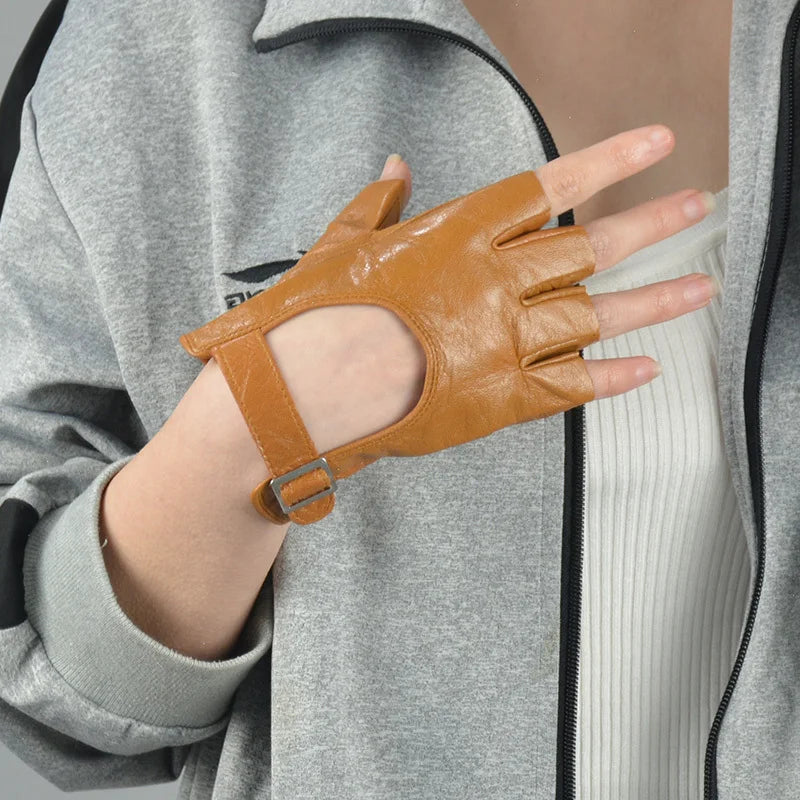 Minimalist Vegan Leather Gloves - Available in Light Brown, White & Black-SimpleModerne