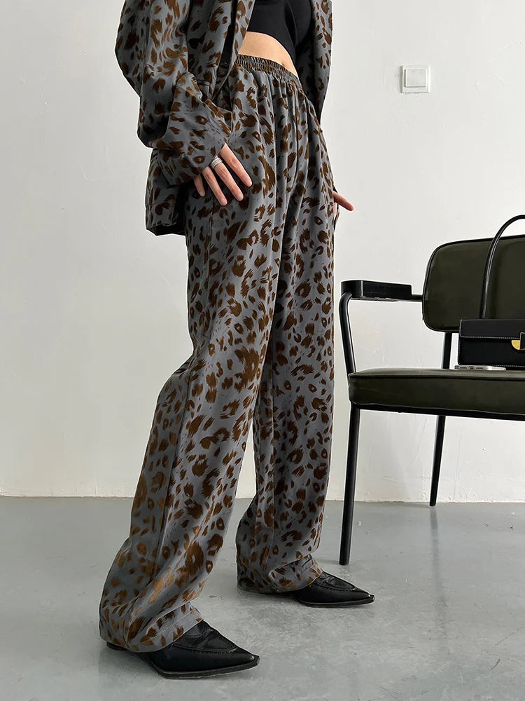 Chic Leopard Print Trousers-SimpleModerne