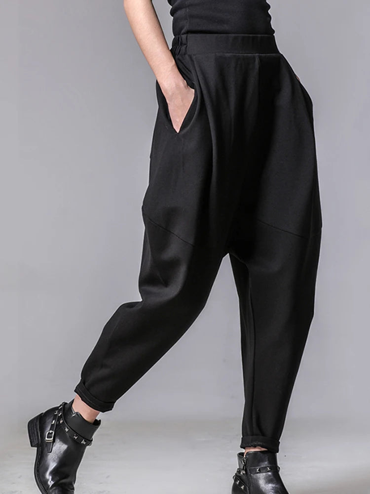 Street Style Black Harem Trousers with Relaxed Fit and Modern Edge-SimpleModerne